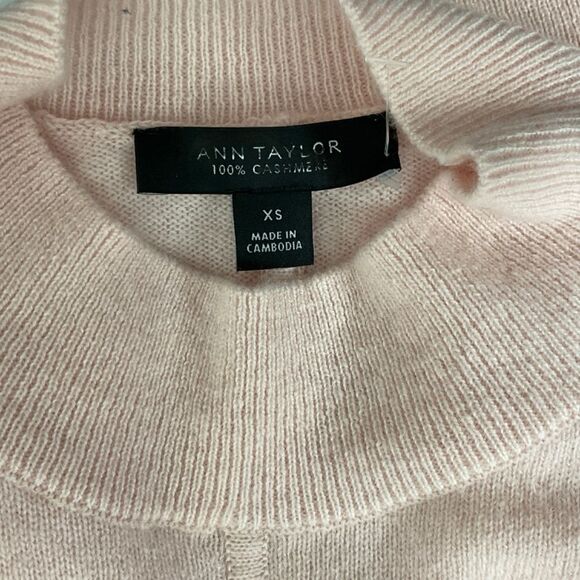 Ann Taylor Cashmere Dolman Sleeve Sweater NEW - Picture 8 of 9